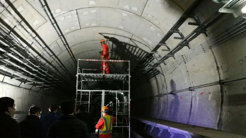 乌什地铁线路病害整治及养护维修